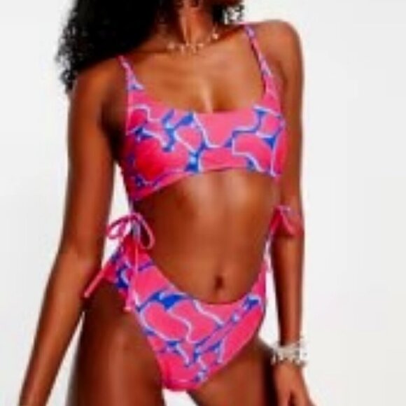 Luxe Palm by Asos Swimsuit/kini with Cut Out in Hot Pink & Blues Print NWT Sz 6 - Picture 1 of 6